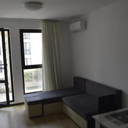Apartment джули 1